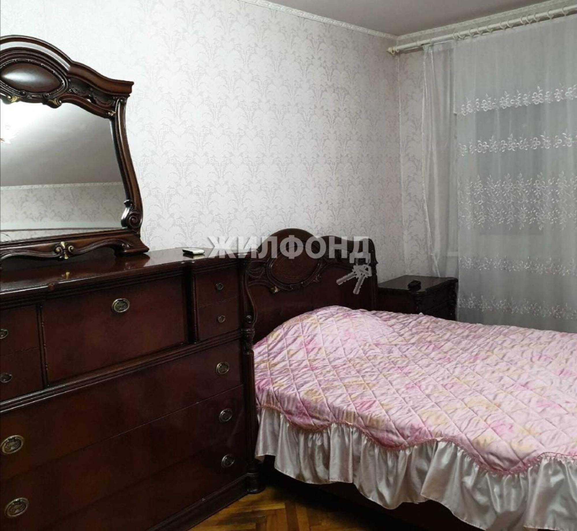Купить квартиру за 18 500 000 рублей на Роз улица, д.54
