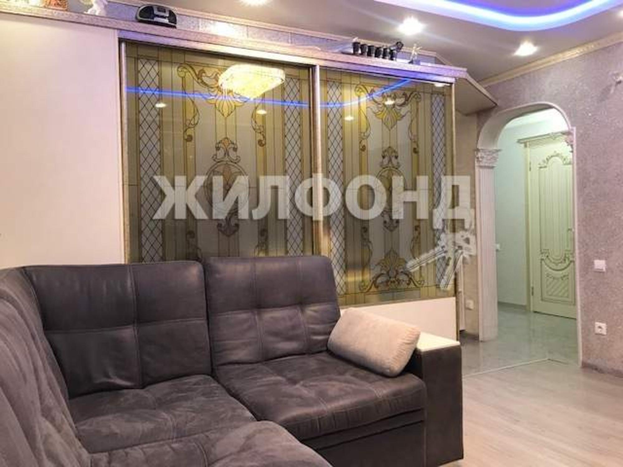 Купить квартиру за 15 800 000 рублей на Тепличная улица, д.83/1