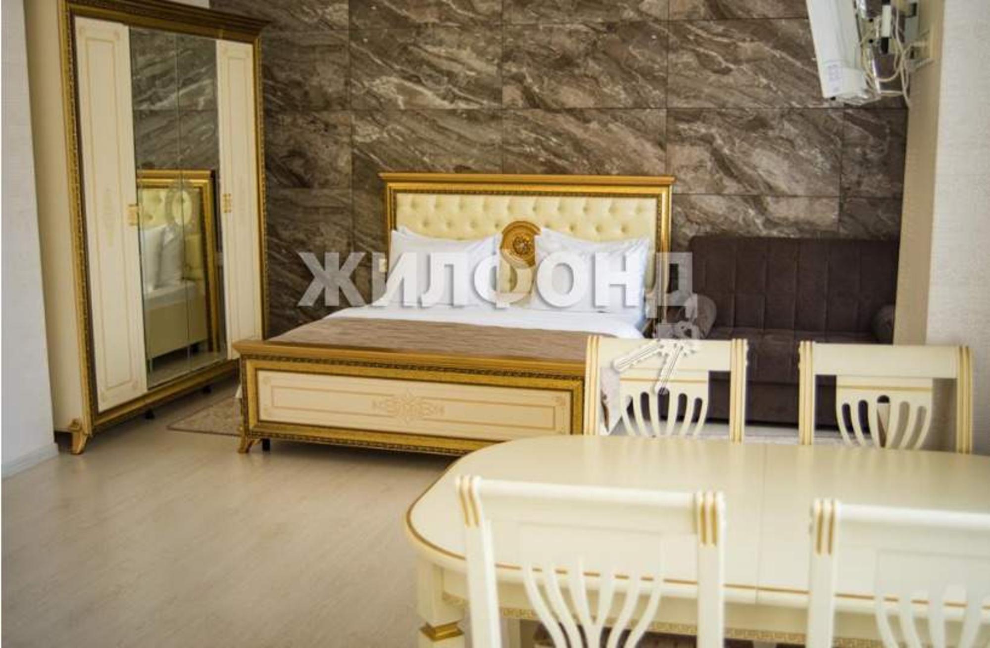 Купить квартиру за 10 925 000 рублей на Богдана Хмельницкого переулок, д.50