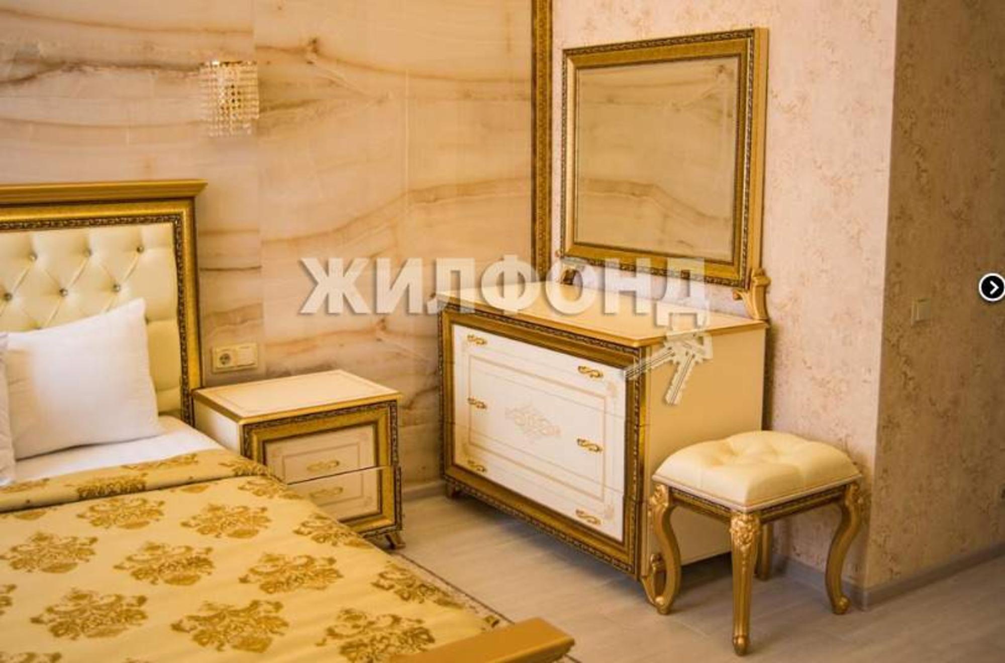 Купить квартиру за 10 925 000 рублей на Богдана Хмельницкого переулок, д.50
