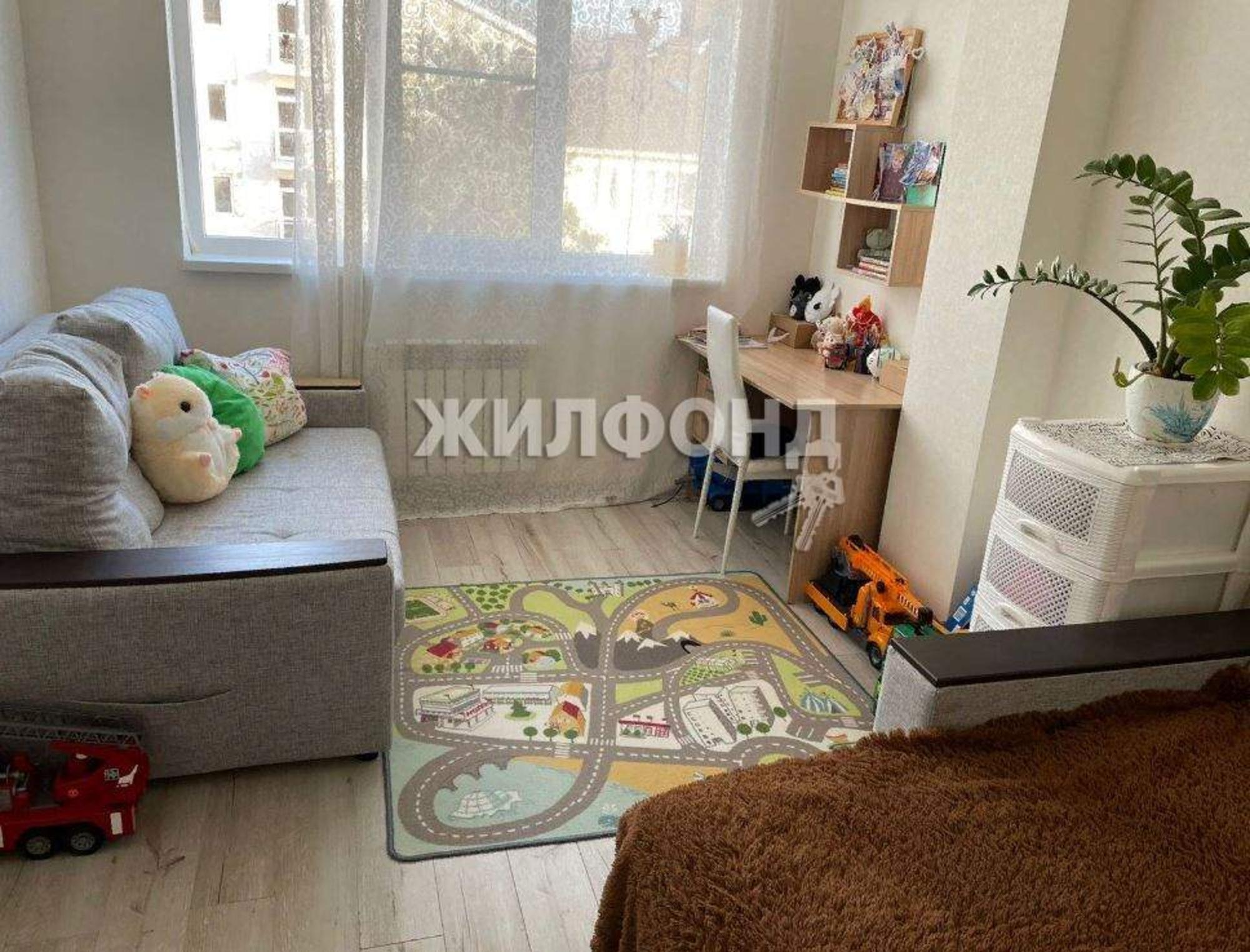 Купить квартиру за 10 000 000 рублей на Пятигорская улица, д.56/4