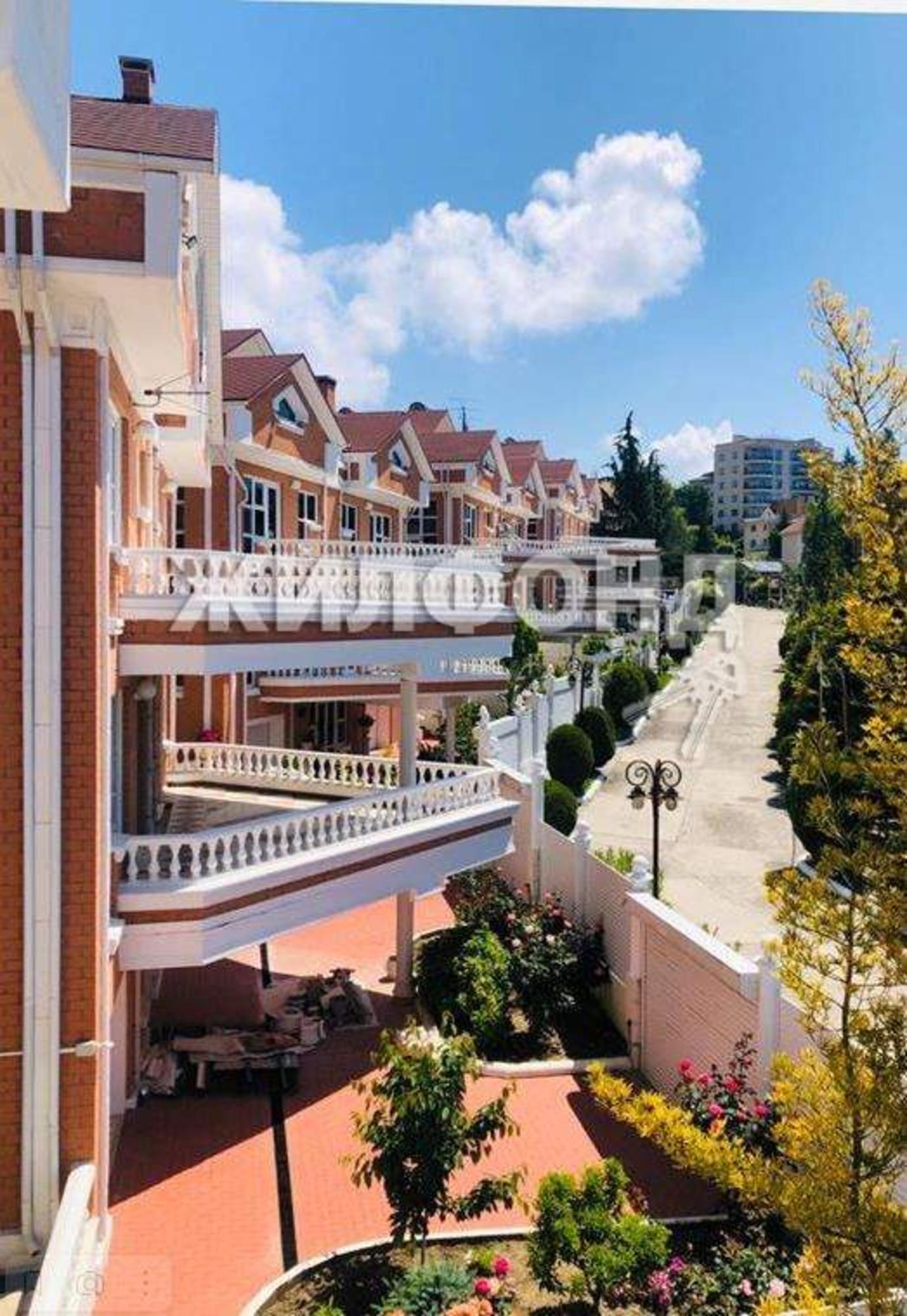 Купить студию за 9 300 000 рублей на Виноградная улица, д.89/2