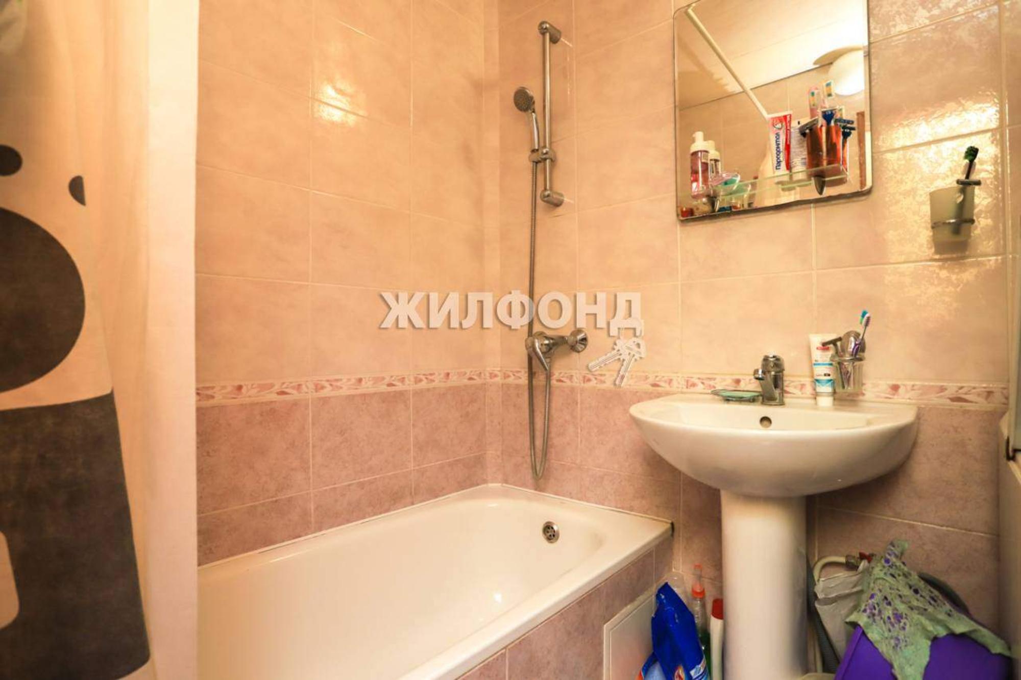 Купить квартиру за 12 000 000 рублей на Ульянова улица, д.118