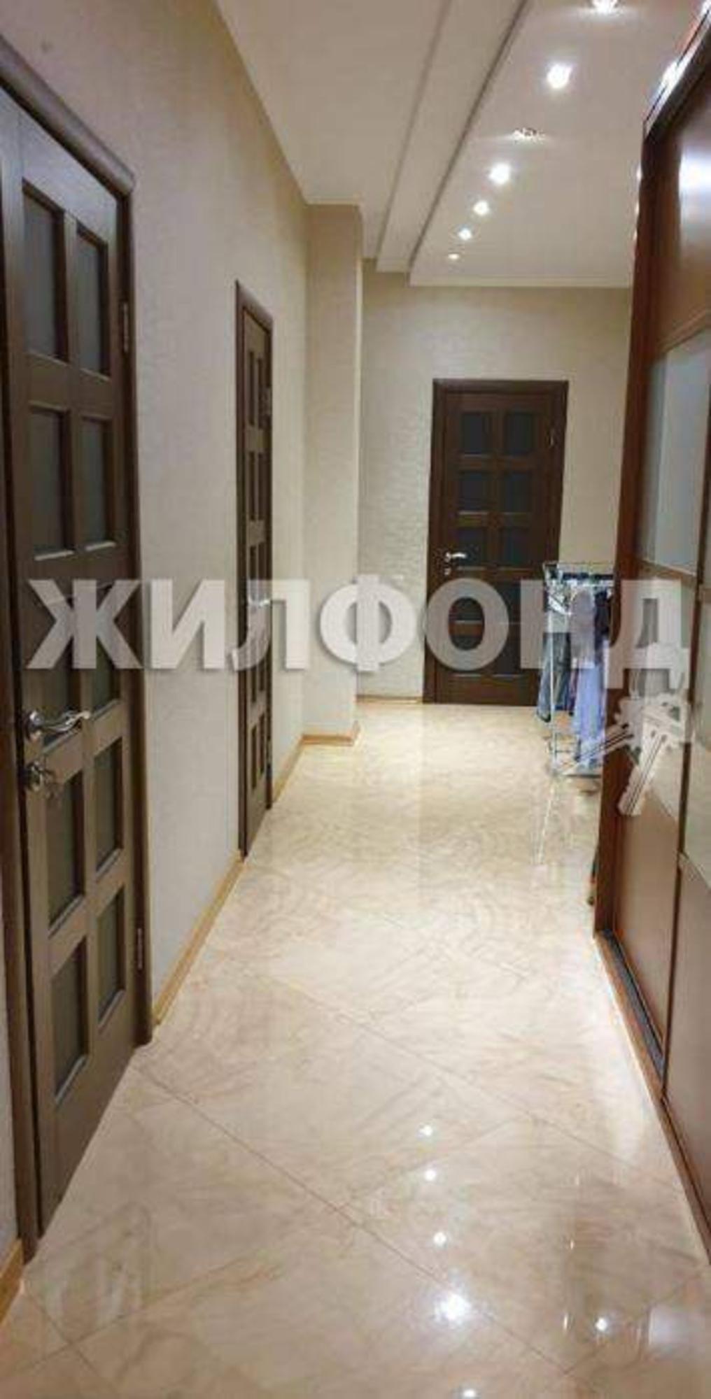 Купить квартиру за 45 000 000 рублей на Полтавская улица, д.52
