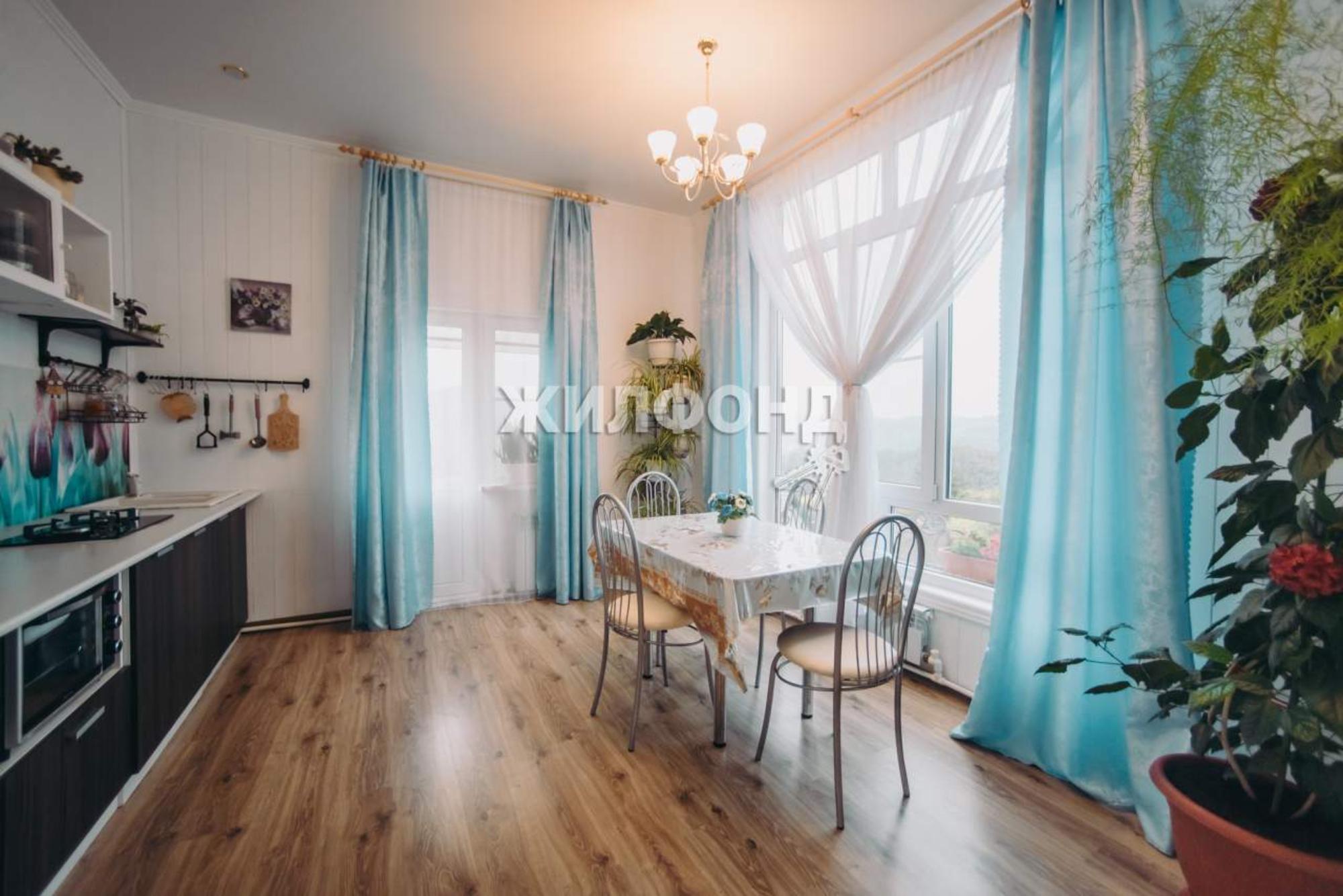 Купить дачу, дом, коттедж за 36 000 000 рублей на Мичурина улица