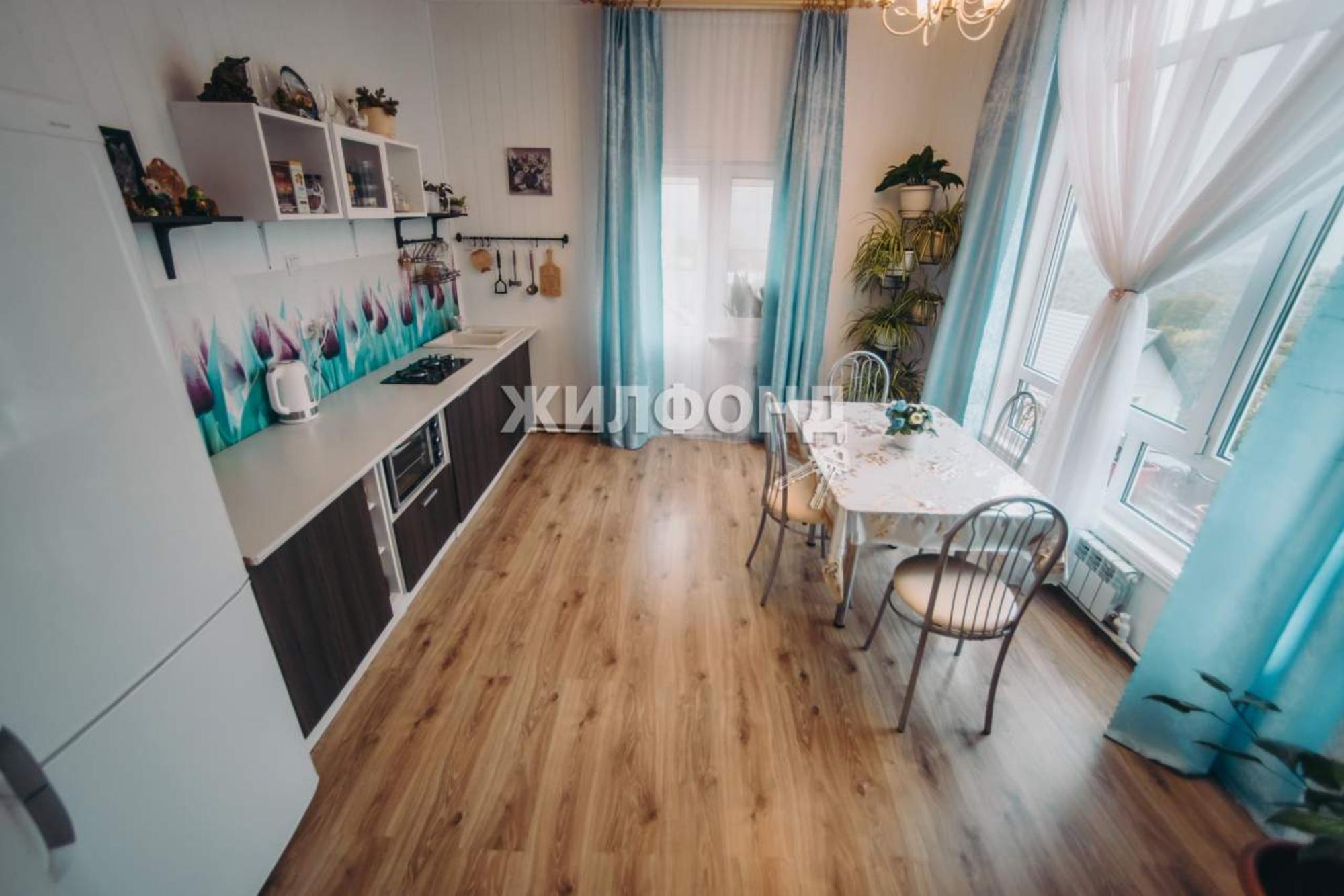 Купить дачу, дом, коттедж за 36 000 000 рублей на Мичурина улица