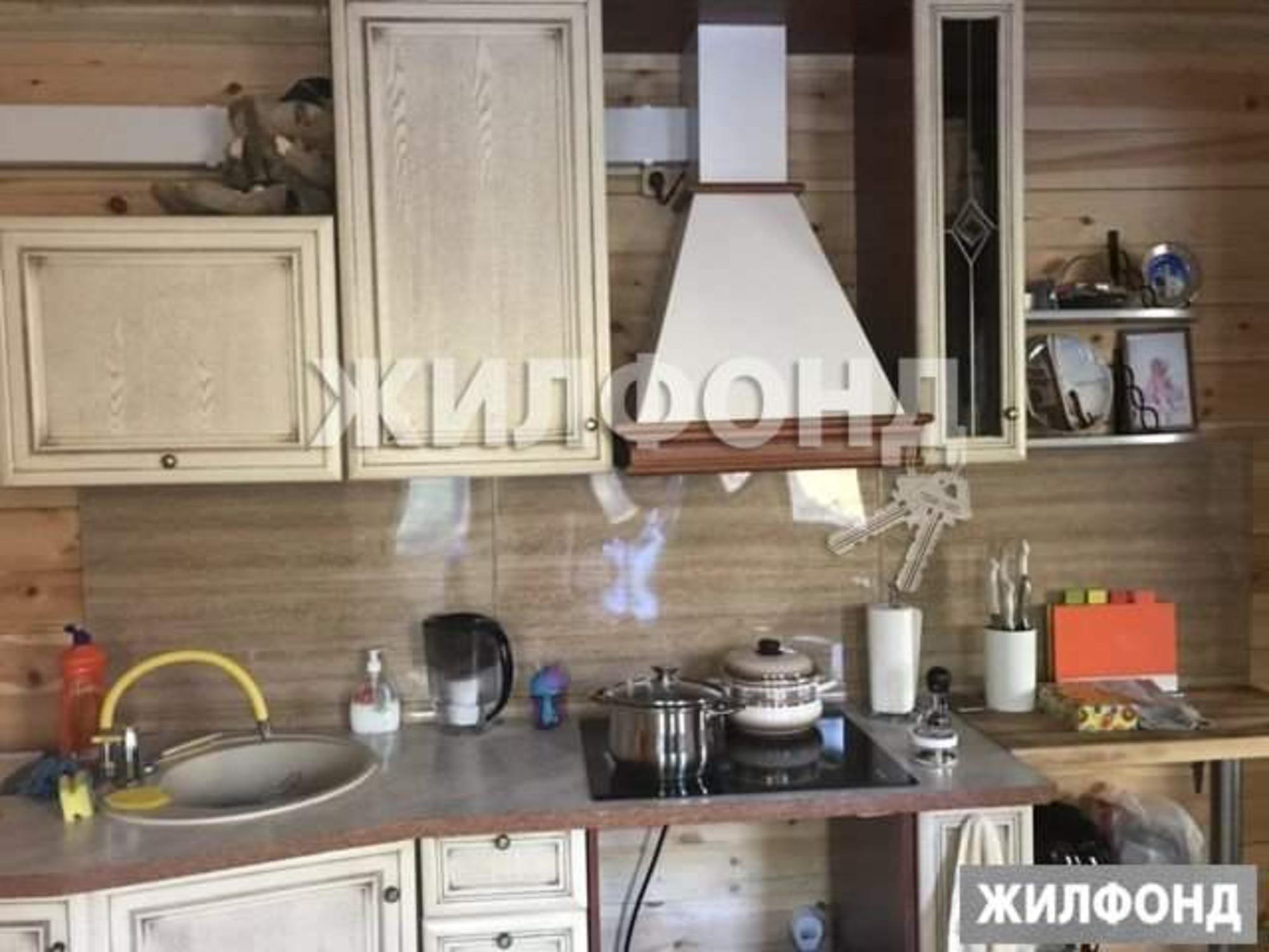 Купить дачу, дом, коттедж за 13 500 000 рублей на Тепличная улица