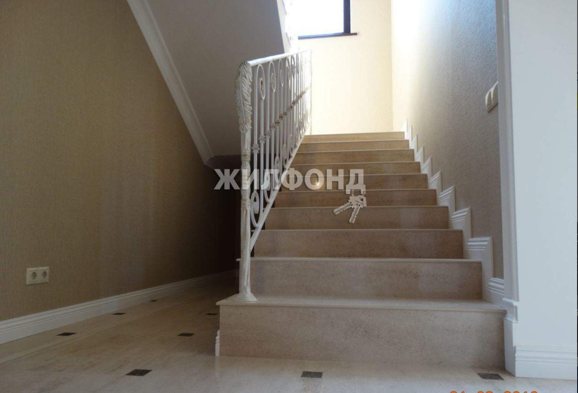 Купить дачу, дом, коттедж за 65 000 000 рублей на Вишневая улица