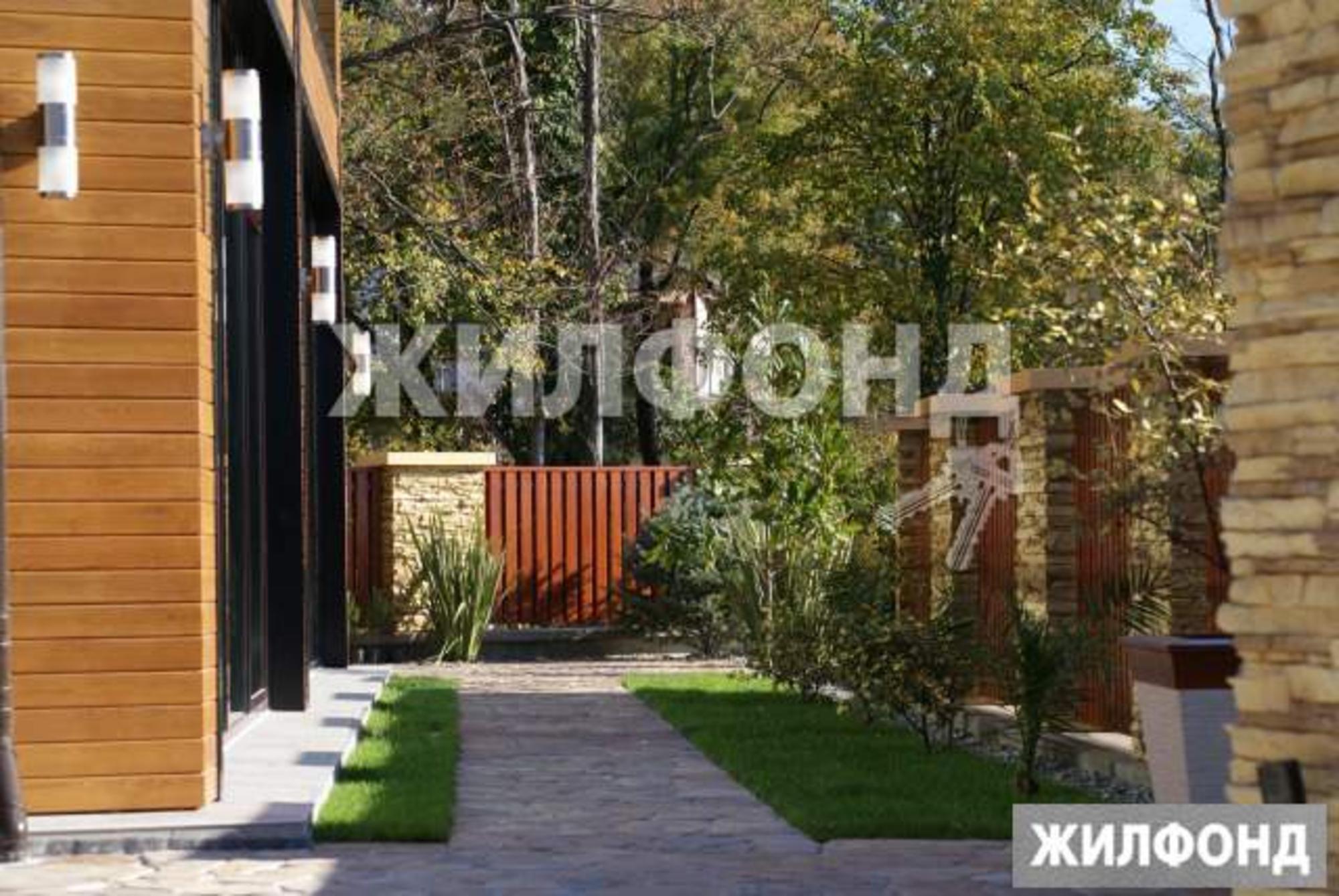 Купить дачу, дом, коттедж за 45 000 000 рублей на Шоссейная улица