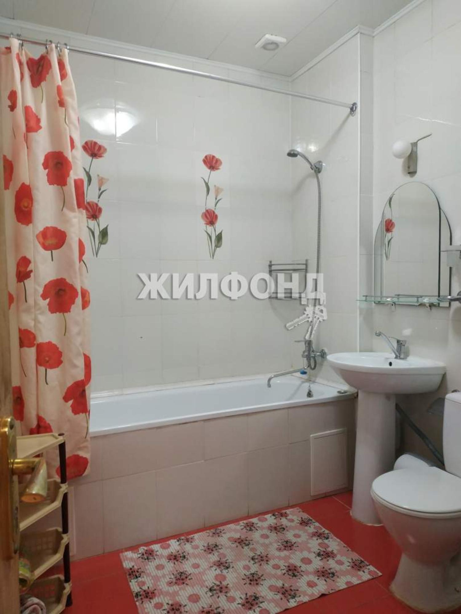 Купить дачу, дом, коттедж за 36 000 000 рублей на Короткая улица
