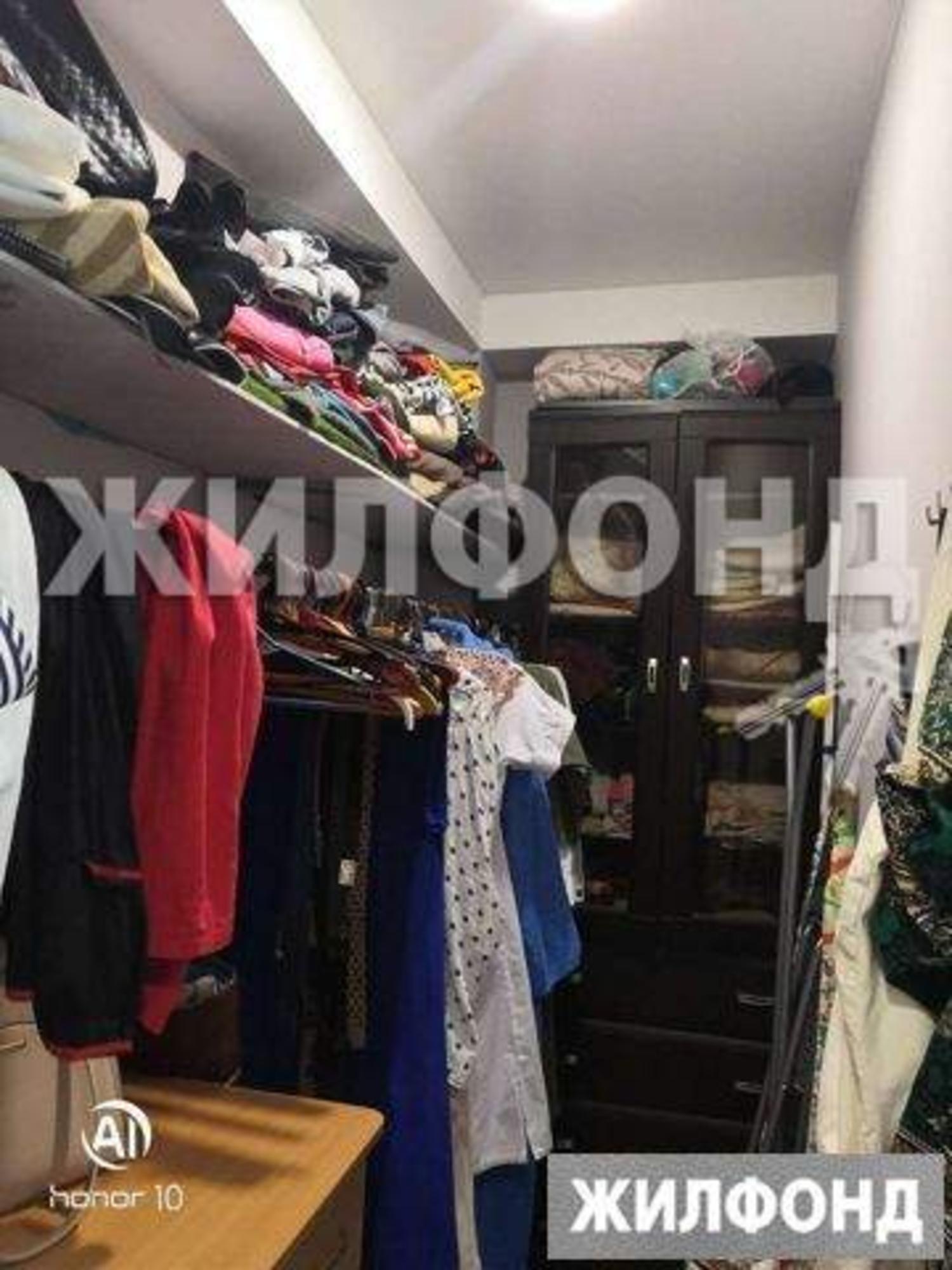 Купить комнату за 10 400 000 рублей на Чекменева улица, д.28б