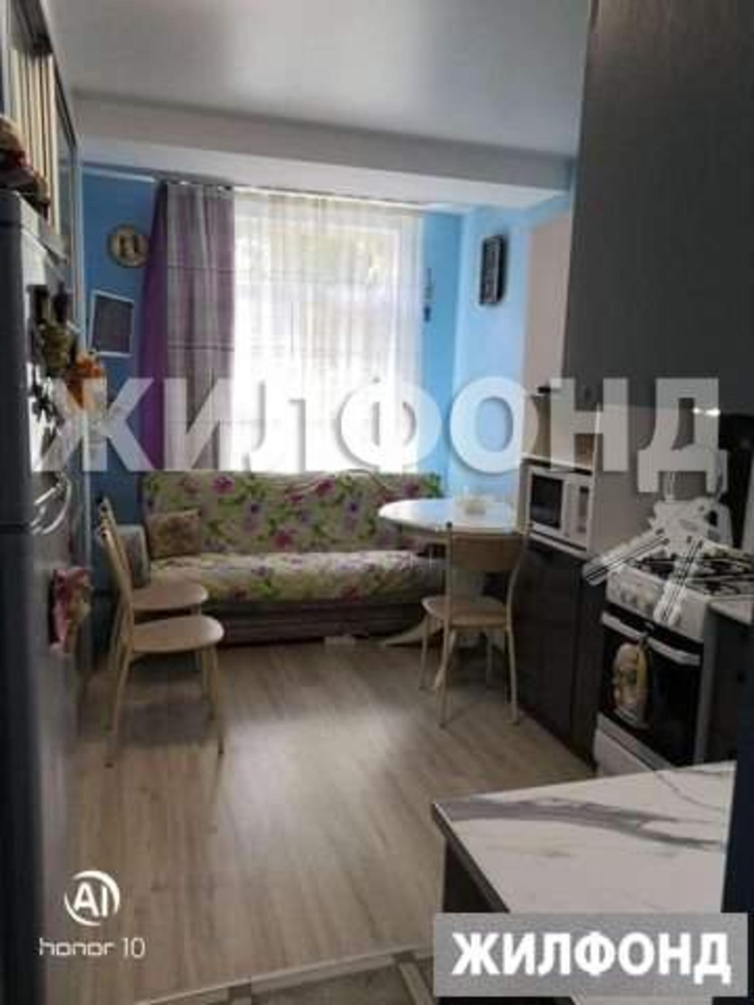 Купить комнату за 10 400 000 рублей на Чекменева улица, д.28б
