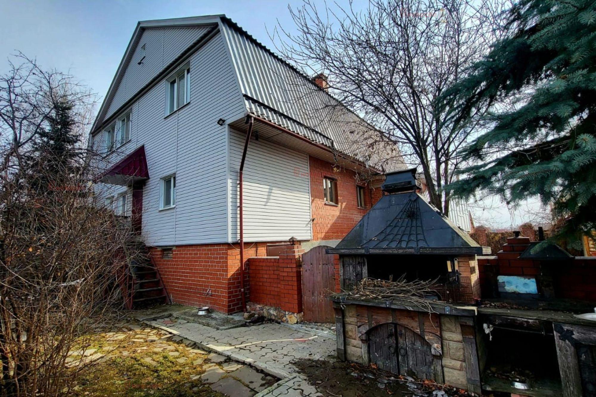 Купить дачу, дом, коттедж за 18 500 000 рублей на Специалистов 54