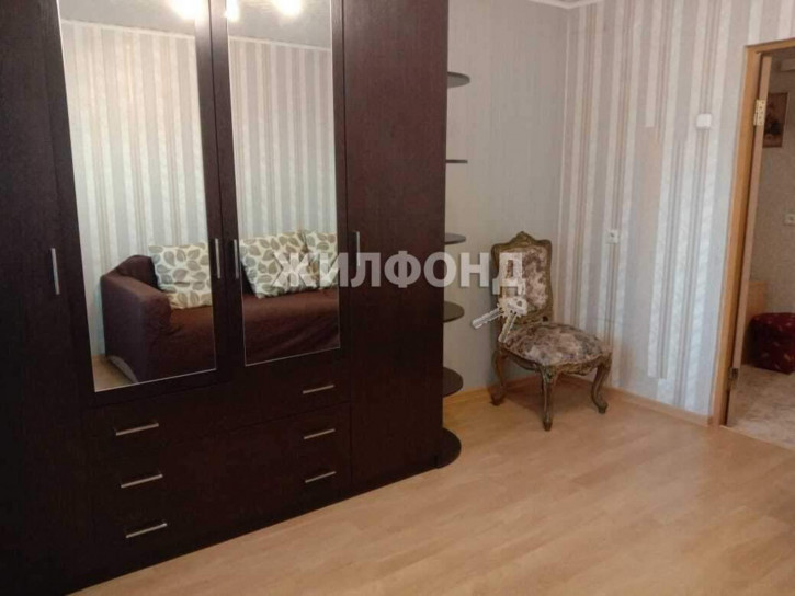 2-комн квартира Роз улица, д.82
