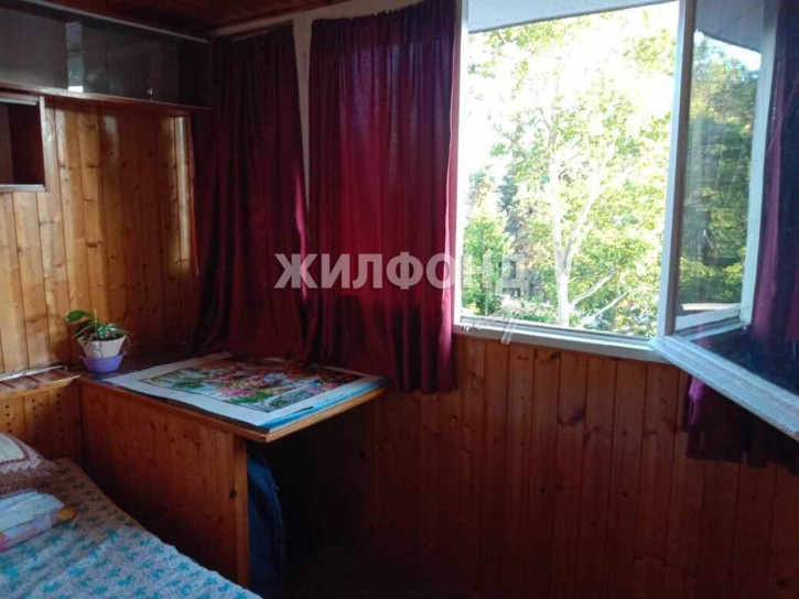 2-комн квартира Роз улица, д.82