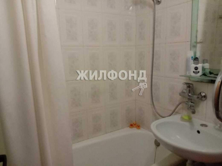 2-комн квартира Роз улица, д.82