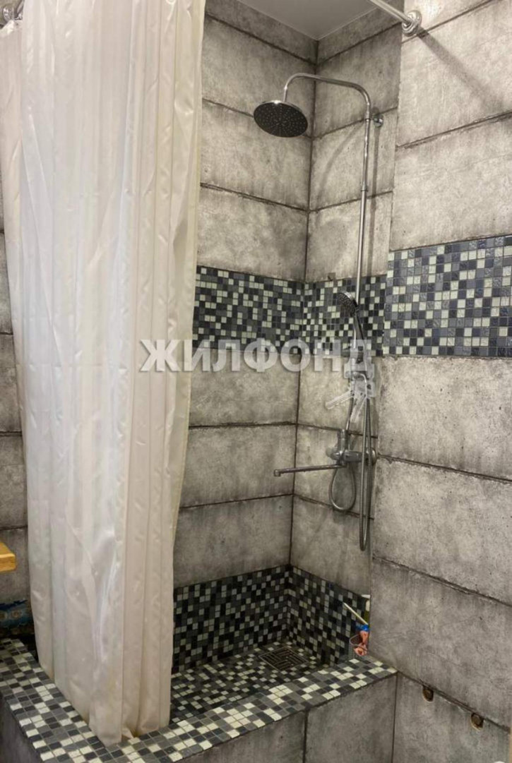 3-комн квартира Урожайная улица, д.27г