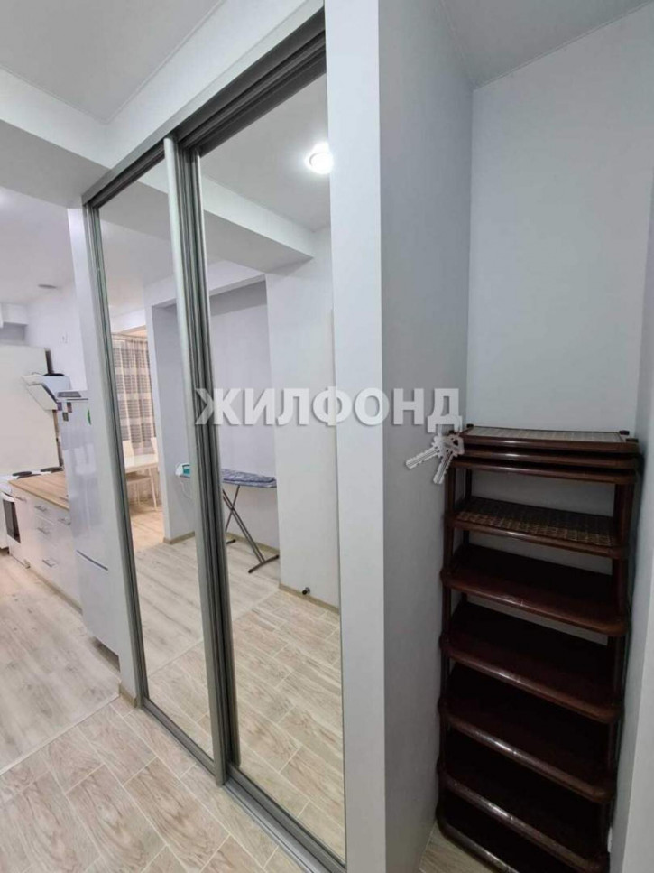 2-комн квартира Пчеловодов улица, д.3