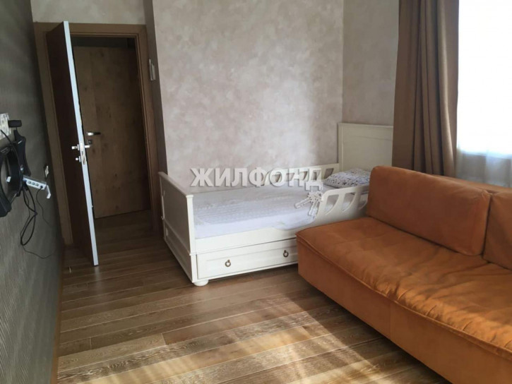 3-комн квартира Ленина улица, д.219