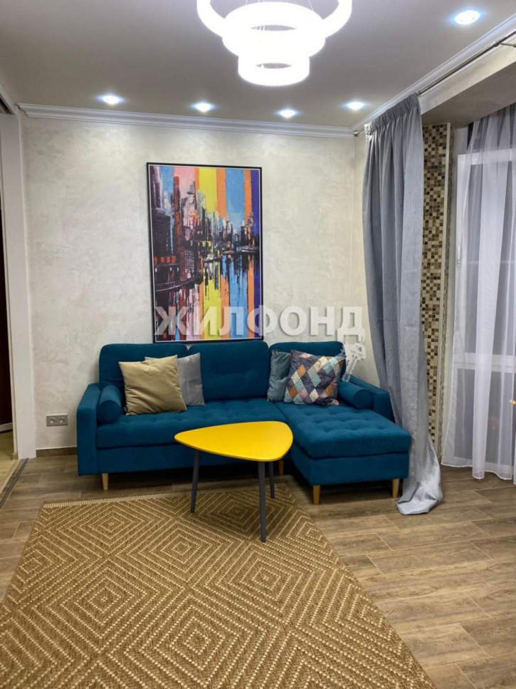 2-комн квартира Дмитриевой улица, д.13Б