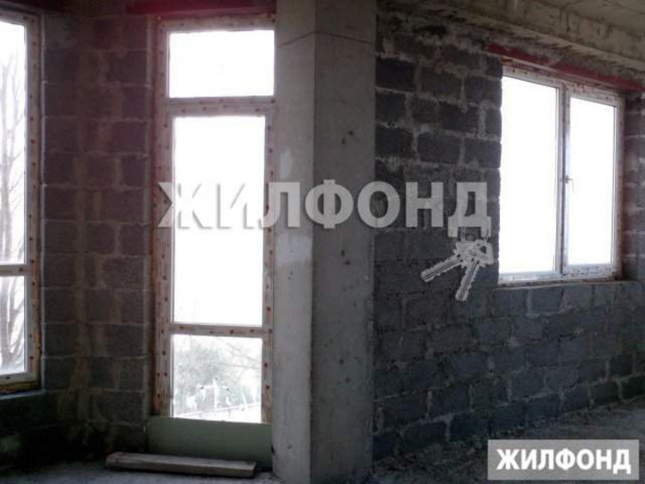 2-комн квартира Туренко улица, д.32А