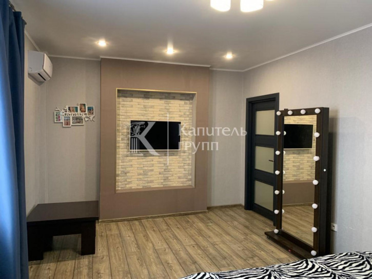 3-комн квартира Таврическая улица, 9к1