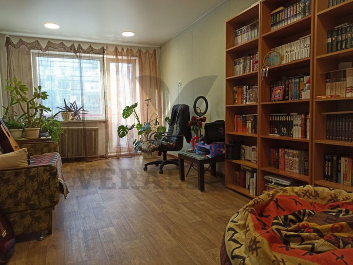 3-комн квартира ул. Кошурникова,39
