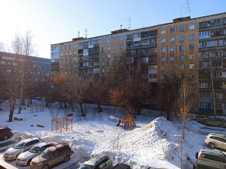 3-комн квартира ул. Кошурникова,39