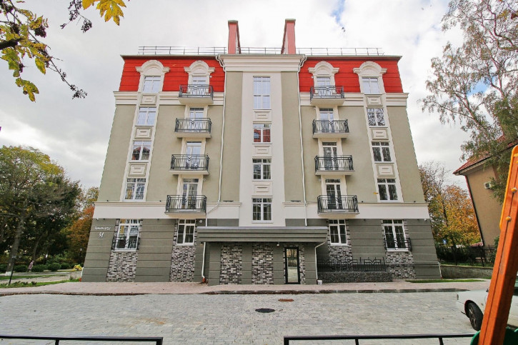 2-комн квартира Россия, Комсомольская ул, 54