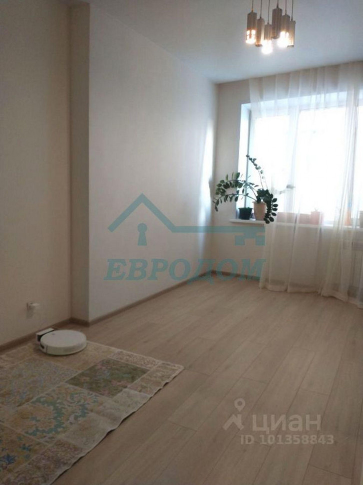 3-комн квартира ул. Ольги Жилиной,21