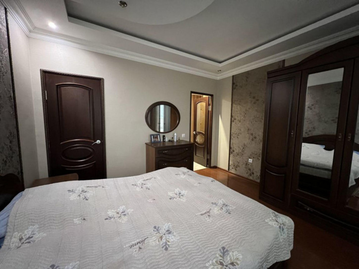 2-комн квартира Пестова ул, 13/1