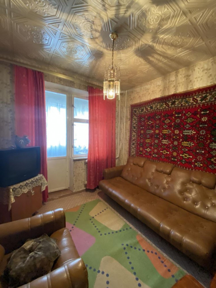3-комн квартира Нежнова ул, 67к1