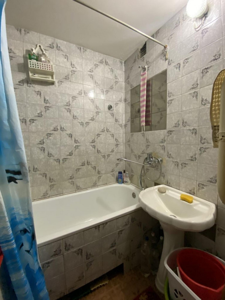 3-комн квартира Нежнова ул, 67к1
