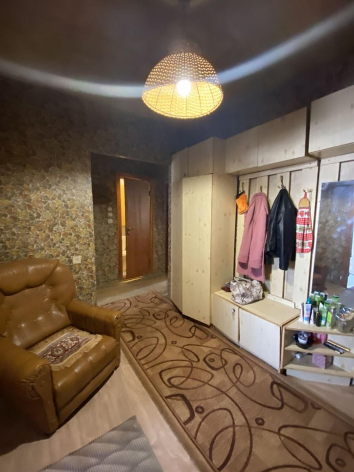 3-комн квартира Нежнова ул, 67к1