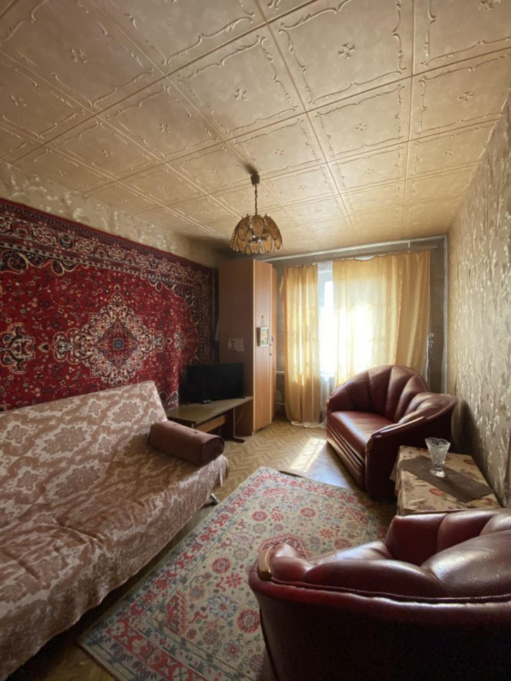 3-комн квартира Нежнова ул, 67к1
