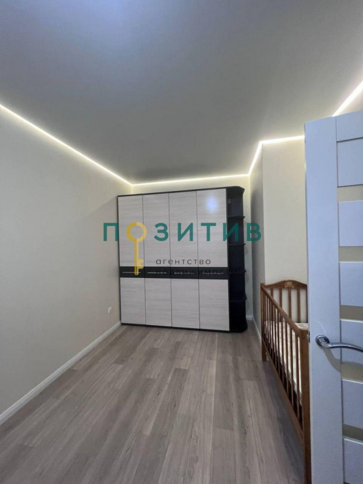 1-комн квартира Кленовая ул, 3
