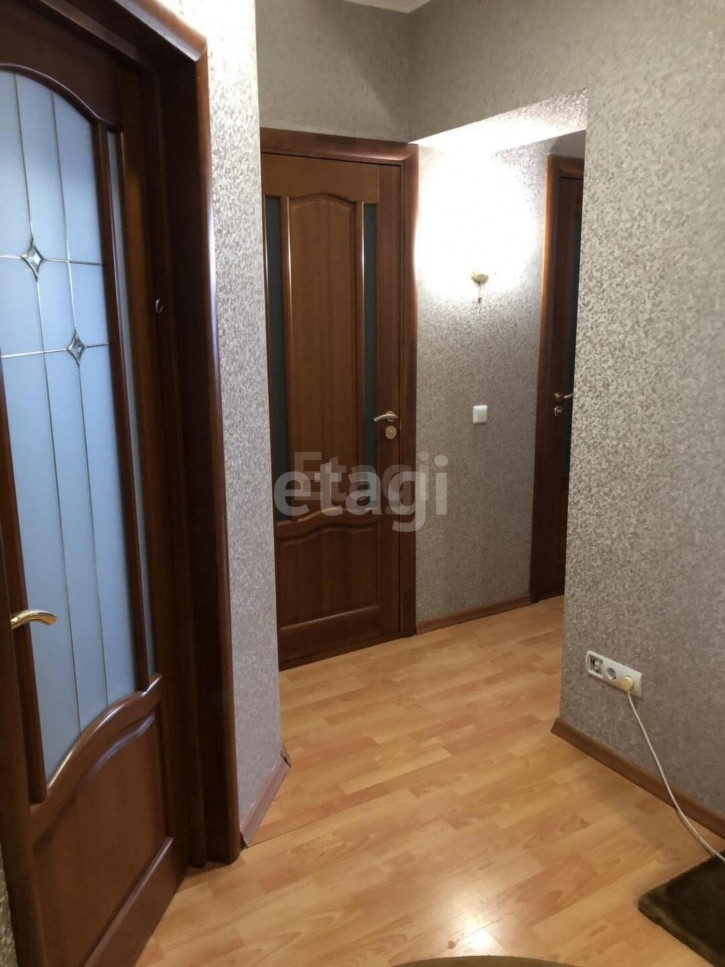 2-комн квартира Строителей, 13