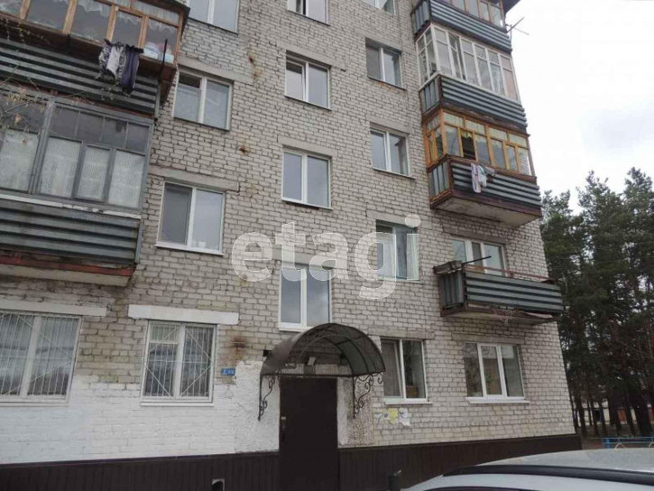 3-комн квартира Островского, 19