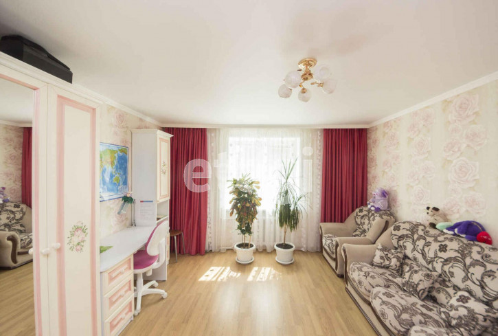 4-комн квартира Елизарова, 8