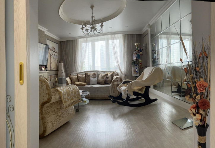 3-комн квартира Библиотечная, 45