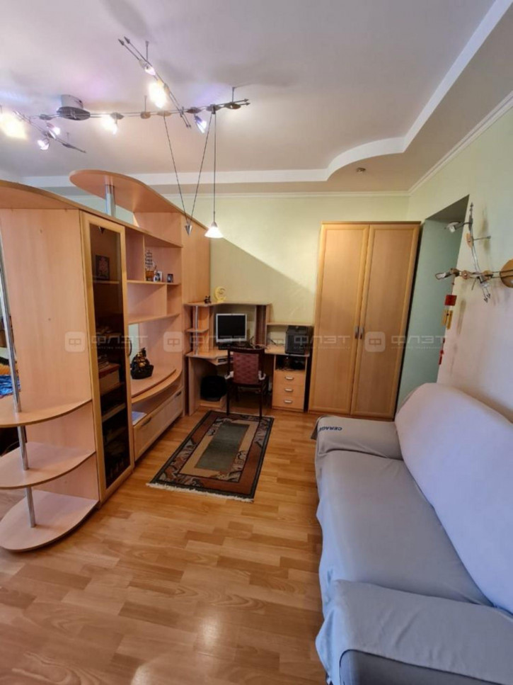 4-комн квартира ул. Заря, дом 7а