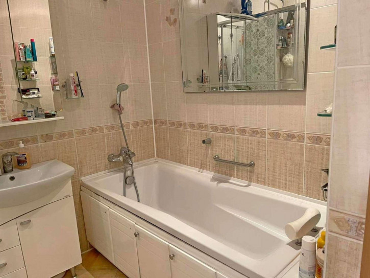 3-комн квартира Юности бульвар, 23