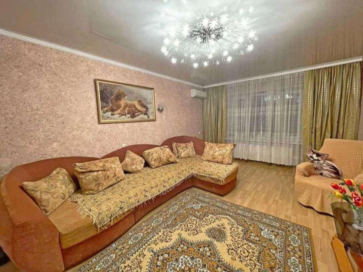 3-комн квартира Юности бульвар, 23