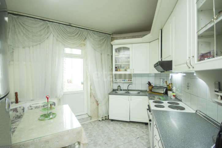 4-комн квартира Муравленко, 9