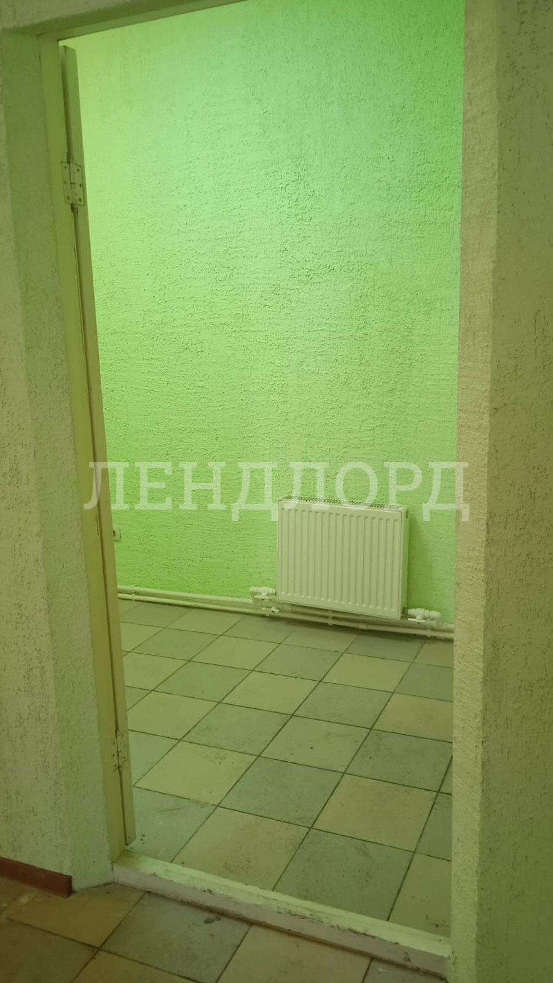 Купить торговое помещение за 1 950 000 рублей на улица Думенко
