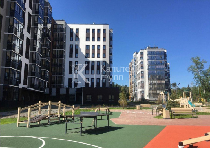 2-комн квартира улица Парада Победы, 17