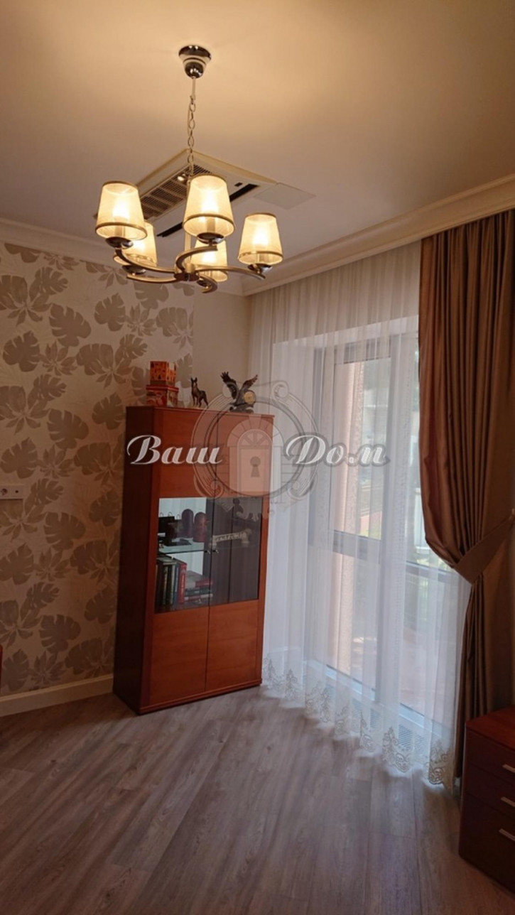 3-комн квартира ул. Крымская, 3к1