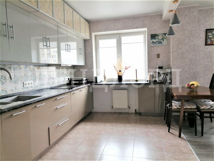 2-комн квартира Эстонская улица, 49А