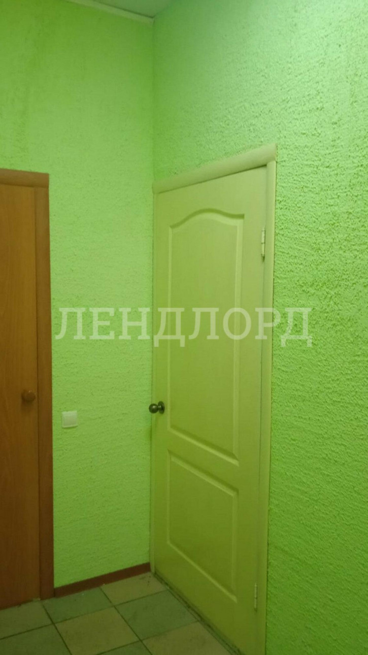 Торговое помещение улица Думенко