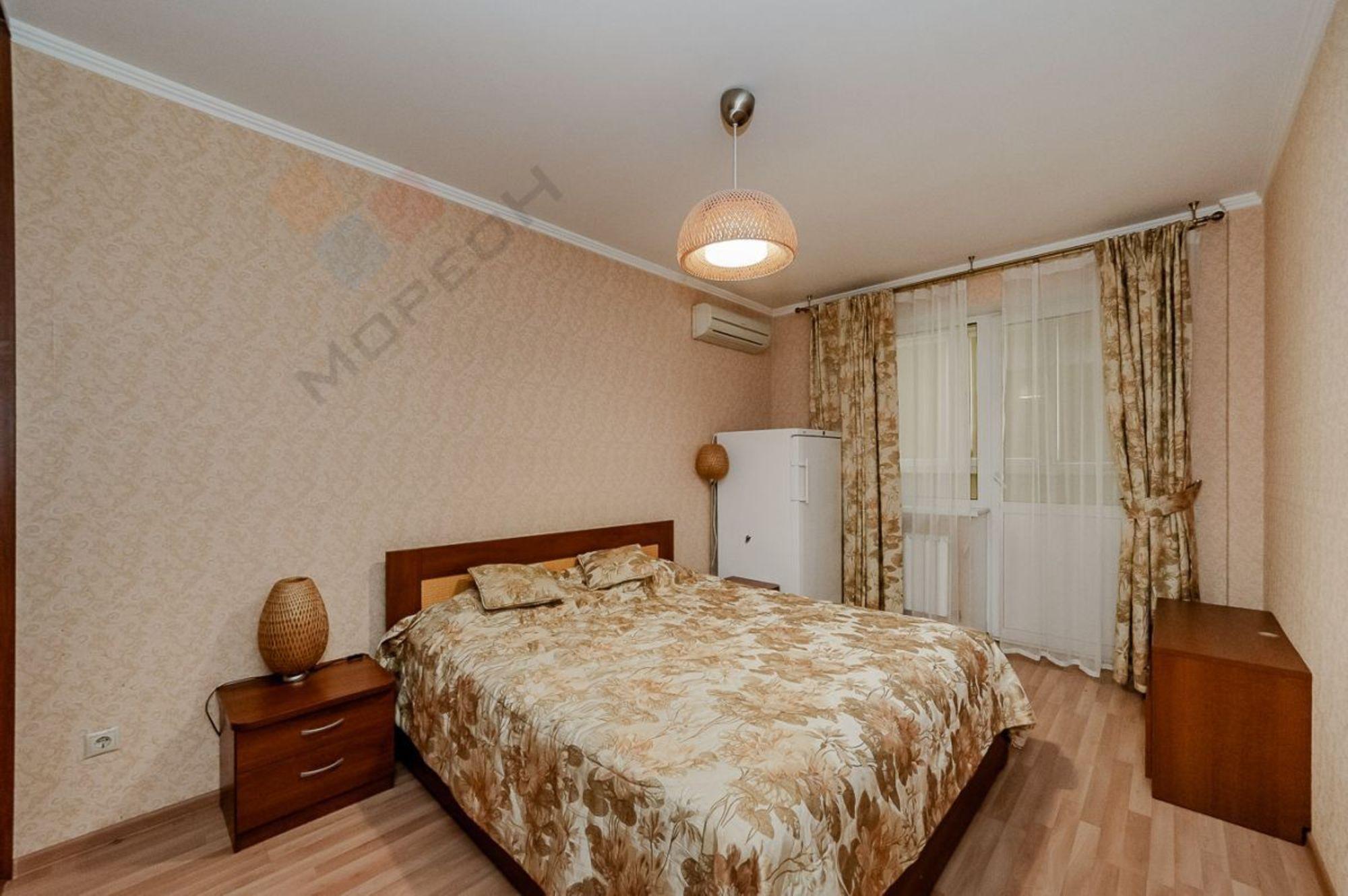 Купить квартиру за 12 800 000 рублей на им. Думенко ул, 21